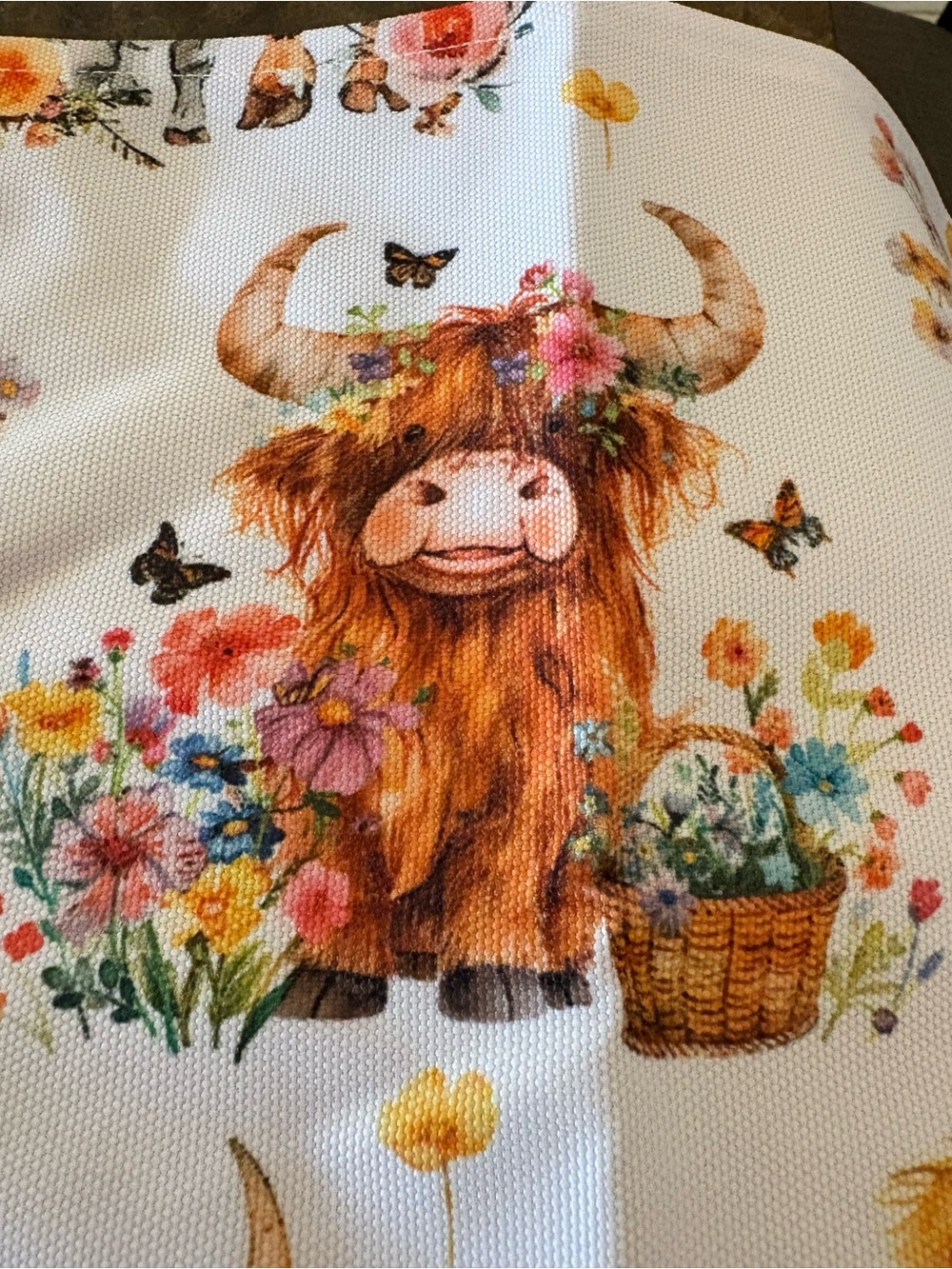 PEDAY NWT Farmhouse Highland Cow Table Runner  13”x 60”- White & Brown - Picture 4 of 9